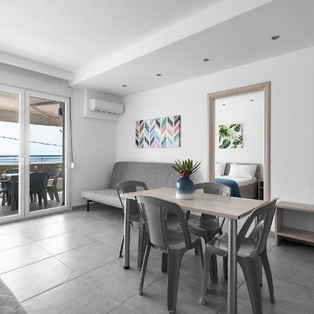 Blue Horizon 3 Apartment Nea Kallikrateia Exterior foto