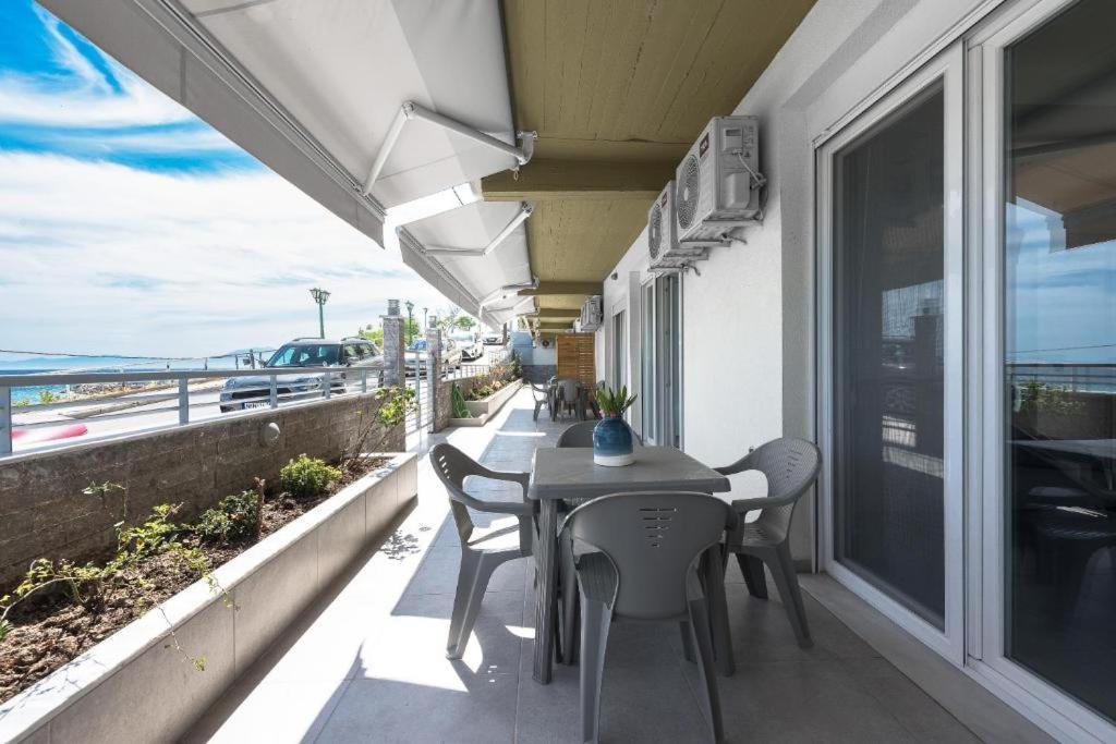 Blue Horizon 3 Apartment Nea Kallikrateia Exterior foto